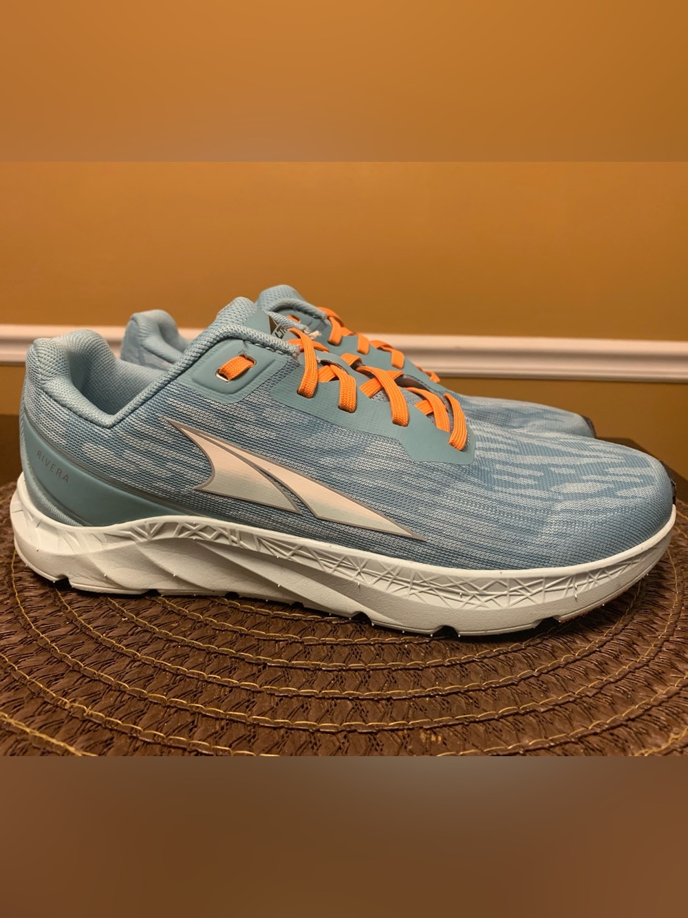 Altra Womens Rivera Road Running Shoes Light Blue Aqua Sz 8
